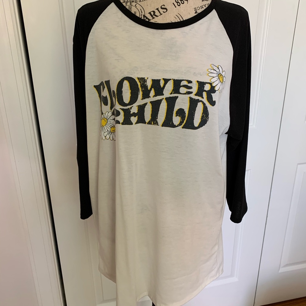 🌼 Lularoe Randy Long Sleeve T 🌼